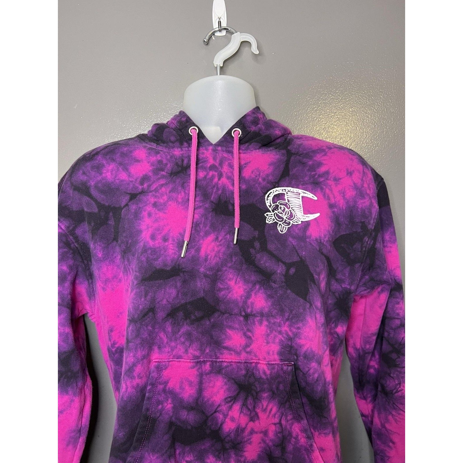 Champion Hoodie Mens Small Pink Tie Dye Embroidered Logo Fleece Sweatshirt